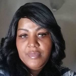 Meet your Posher, Yolanda