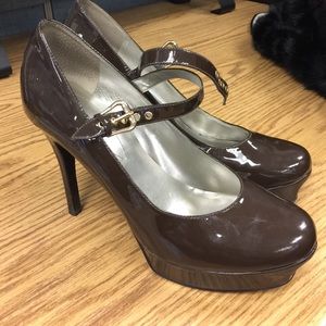 Olive green Guess platforms great for dancing.