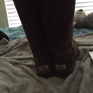 •FINAL PRICE• Brown tall Uggs! -perfect condition