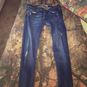 Hollister distressed skinny jeans