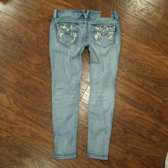 ***SOLD*** Silver Jeans Size 27 - Picture 2 of 4