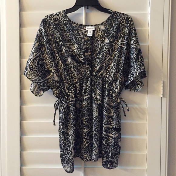 Like new Motherhood maternity tunic top