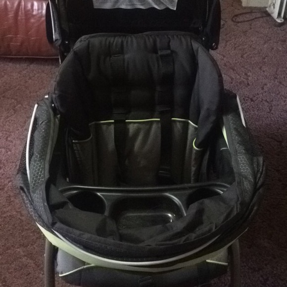 Graco double stroller - Picture 2 of 4