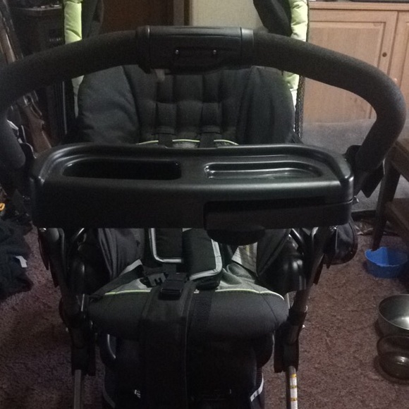 Graco double stroller - Picture 4 of 4