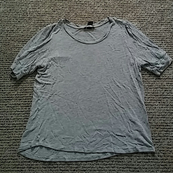 loose fitting gray T shirt
