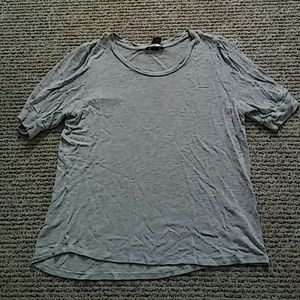 loose fitting gray T shirt