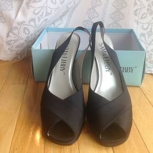 Sam & Libby size 9 black satin platform heels