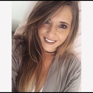 Meet your Posher, Nicole