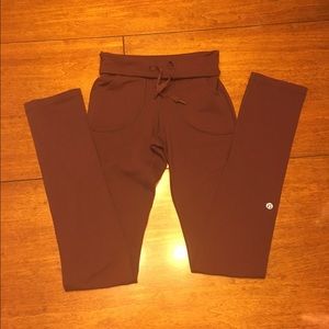 Lululemon plum leggings