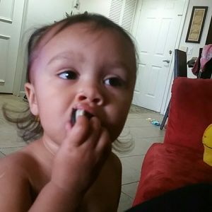 Meet your Posher, Hilary