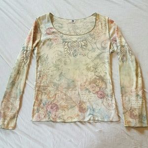 Beautiful rose patterned shirt!