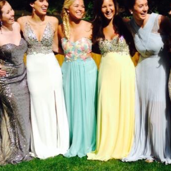 Beautiful blue floral prom dress La Femme - Picture 4 of 4