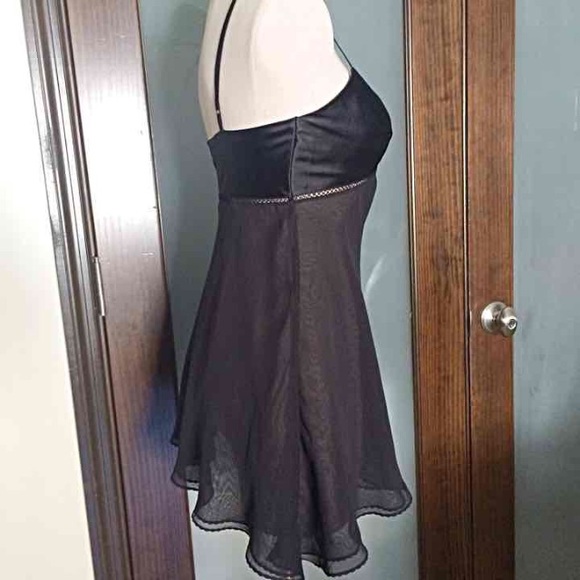 Victoria's Secret Sexy Lingerie😍size small NWOT - Picture 2 of 4