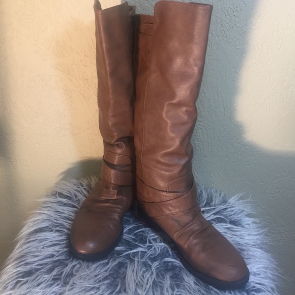 Madden Girl Zip up faux leather boots!