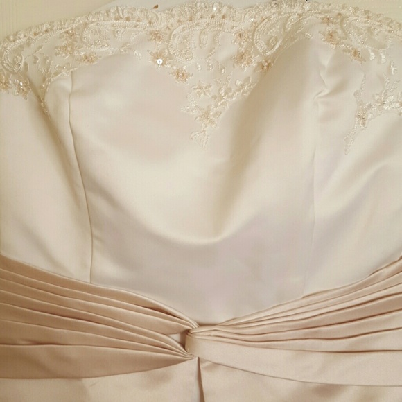 Wedding dress
