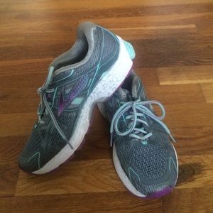 Brooks Ravenna Running Shoes