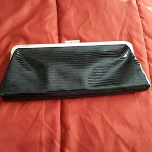 Black clutch