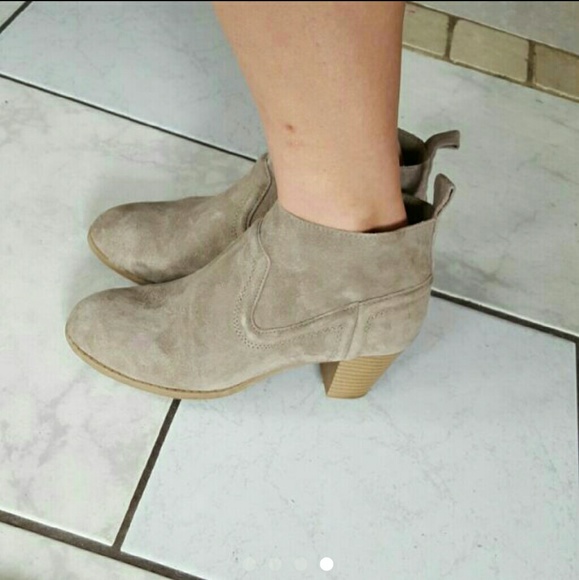 Sold - Picture 4 of 4