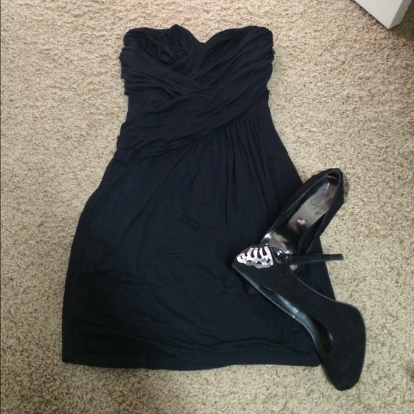 Black strapless dress. Good condition. In black - Picture 3 of 3