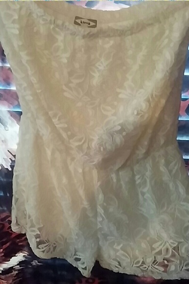 Kirra halter laced romper - Picture 2 of 2