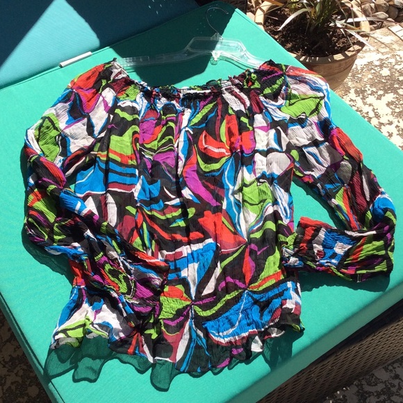 Peter Nygard Tops - LOVE COLOR ❤️. Stunning boho PETER NYGARD