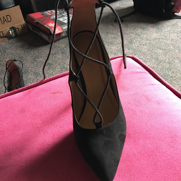 Heels! - Picture 3 of 4