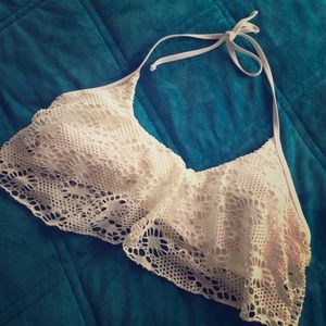 ✨⚪️White Lace Bathing Suit Top⚪️✨