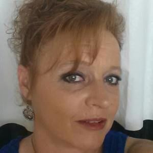 Meet your Posher, Karia