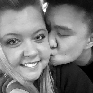 Meet your Posher, Telsie