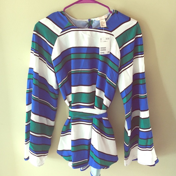 🏅Brand NEW classy long sleeve striped top.🎉