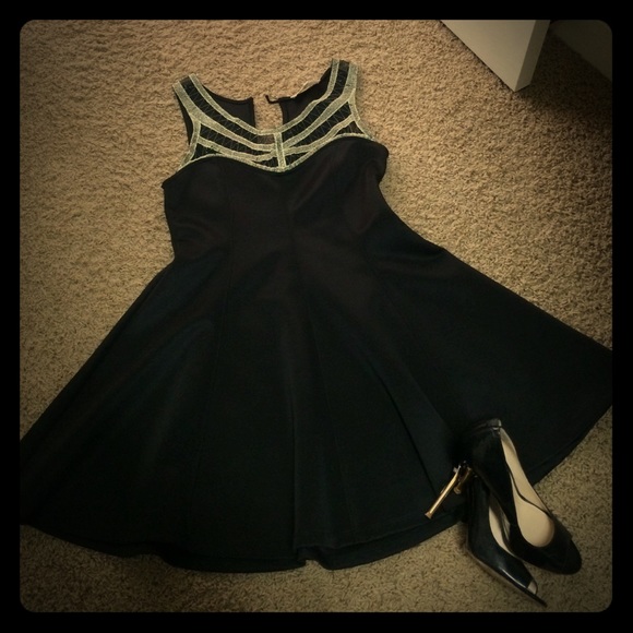 Dress with gold net work