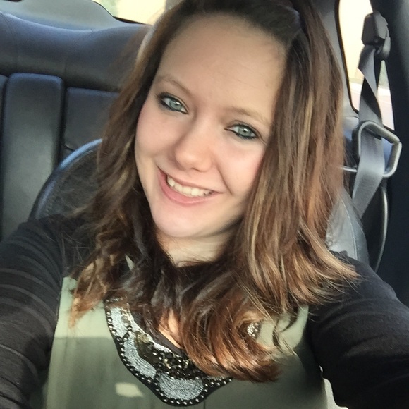 Meet your Posher, Lacey