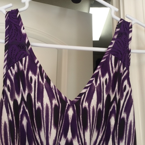 Very pretty high low dress with open back - Picture 3 of 4