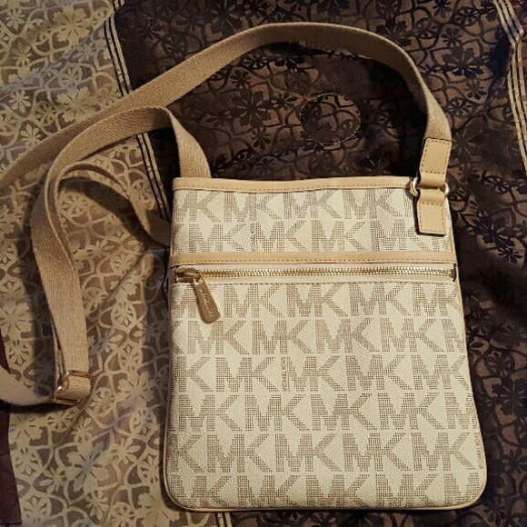 Michael Kors Crossbody