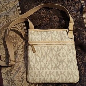 Michael Kors Crossbody