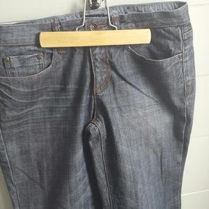 SOLD-/Wide leg jeans