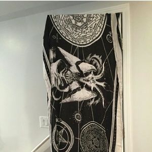 Urban outfitters Scarf **iso**