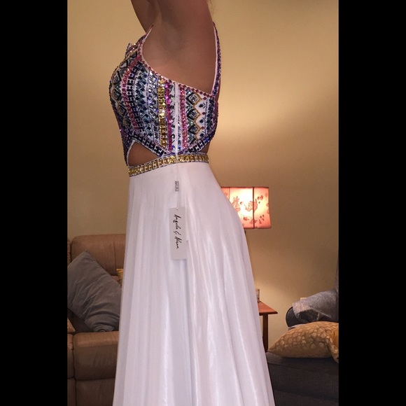 Prom Dress - Picture 4 of 4