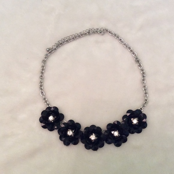 Black flower necklace