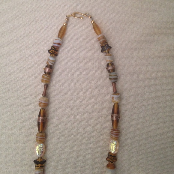 🎉SALE!🎉Necklace - tan, cream, brown colors - Picture 4 of 4