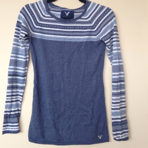 American Eagle Sweater