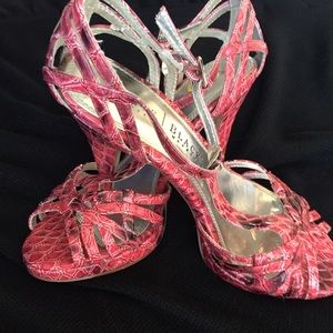 White House Black Market Coral Sandals
