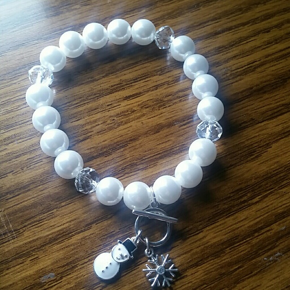 *sale*NWOT Cute Snowman bracelet bundle - Picture 4 of 4