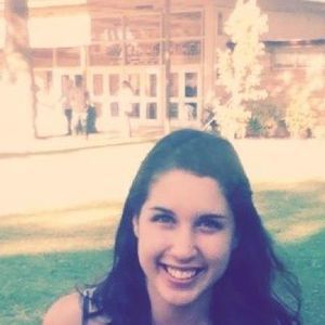 Meet your Posher, Mayra