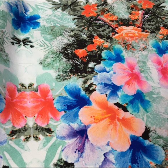Zara Bright floral print top - Picture 2 of 4