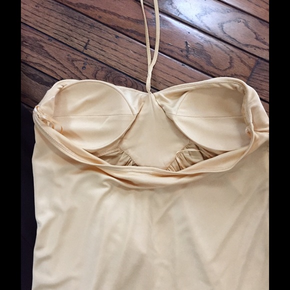 ⭐️✨CACHE JEWELED HALTER TOP✨⭐️ - Picture 4 of 4