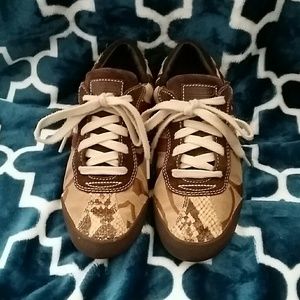 Coach casual shoes