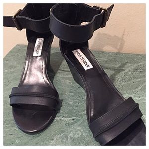 Steve Madden wedge