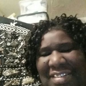 Meet your Posher, Beverly