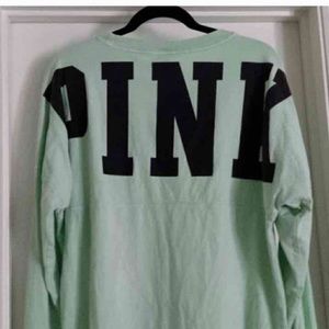 Vs pink size small crew